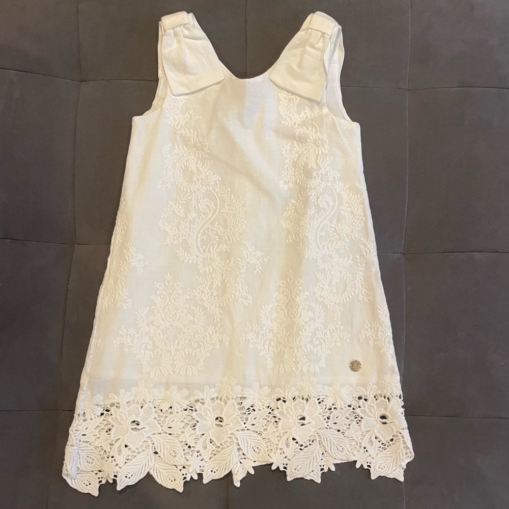 BNWT Pili Carrera white embroidered dress size 6